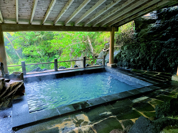 裏見ヶ滝温泉