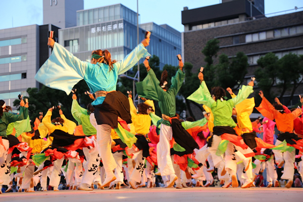 にっぽんど真ん中祭り